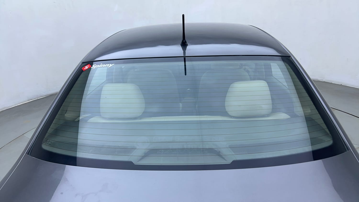 Used 2013 Volkswagen Vento Highline Petrol Petrol Manual exterior BACK WINDSHIELD VIEW