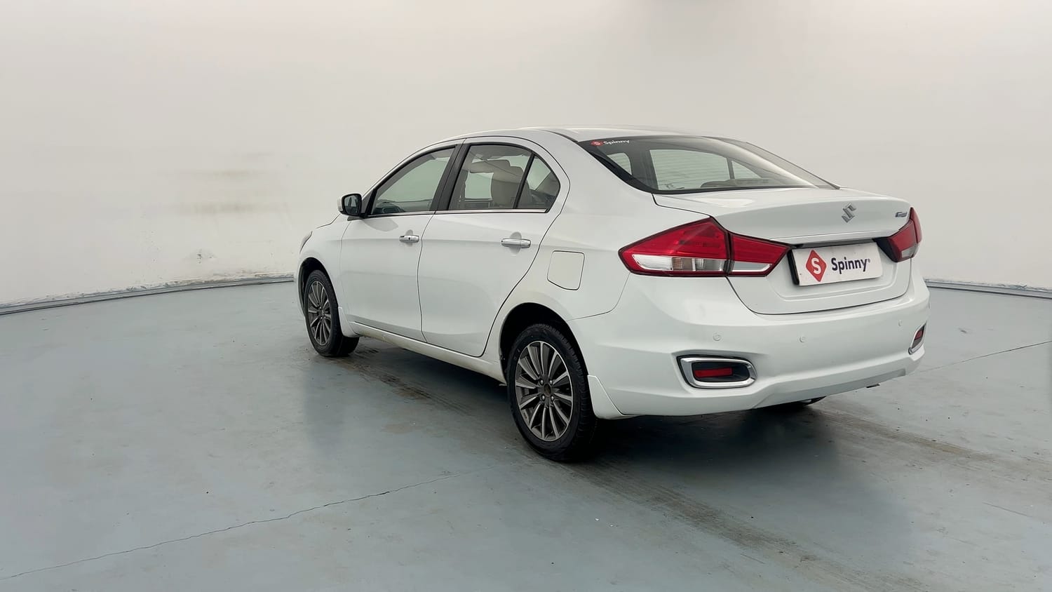 Used 2019 Maruti Suzuki Ciaz Alpha Hybrid 1.5 Petrol Manual exterior LEFT REAR CORNER VIEW