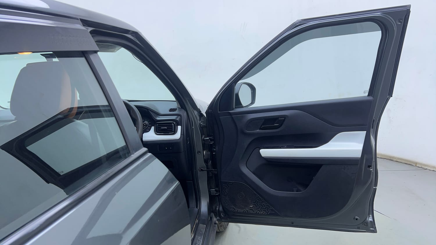 Used 2022 Tata Punch Pure MT Petrol Manual interior RIGHT FRONT DOOR OPEN VIEW