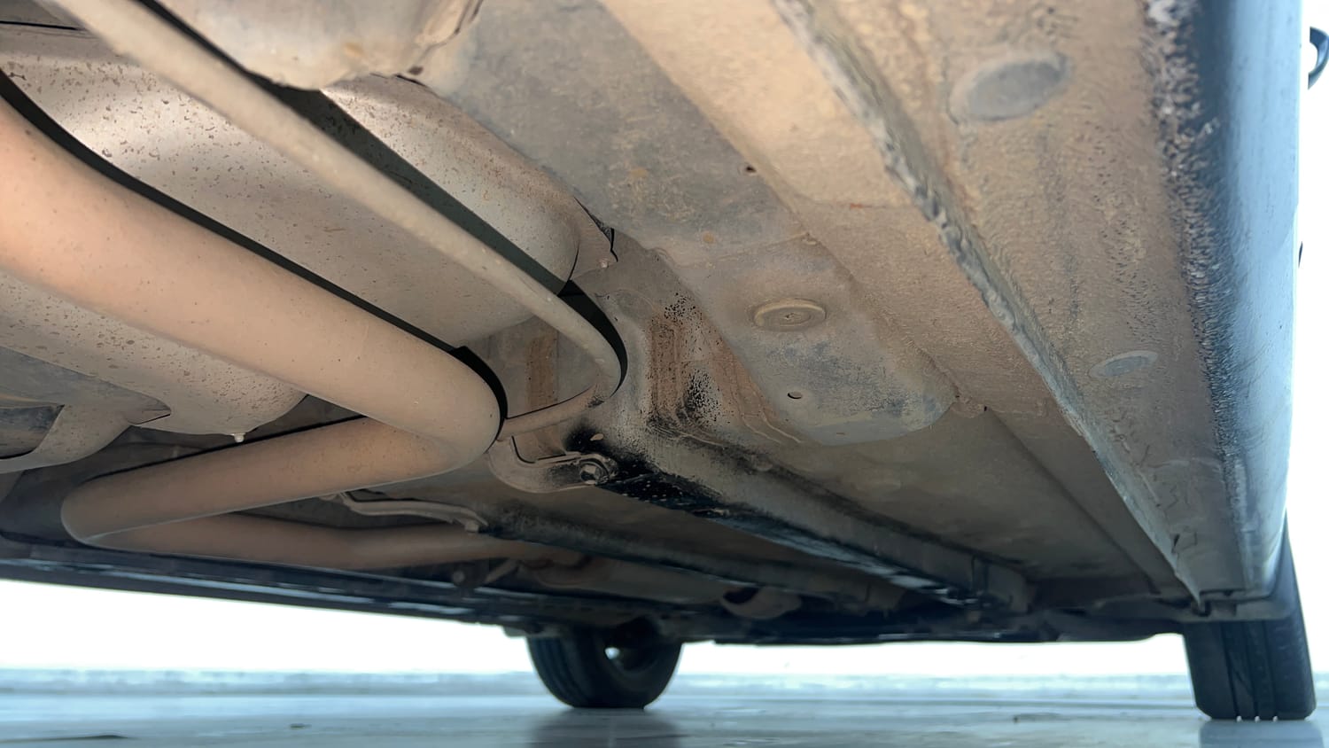 Used 2021 Hyundai Verna SX (O) 1.0 Turbo DCT Petrol Automatic extra REAR RIGHT UNDERBODY VIEW