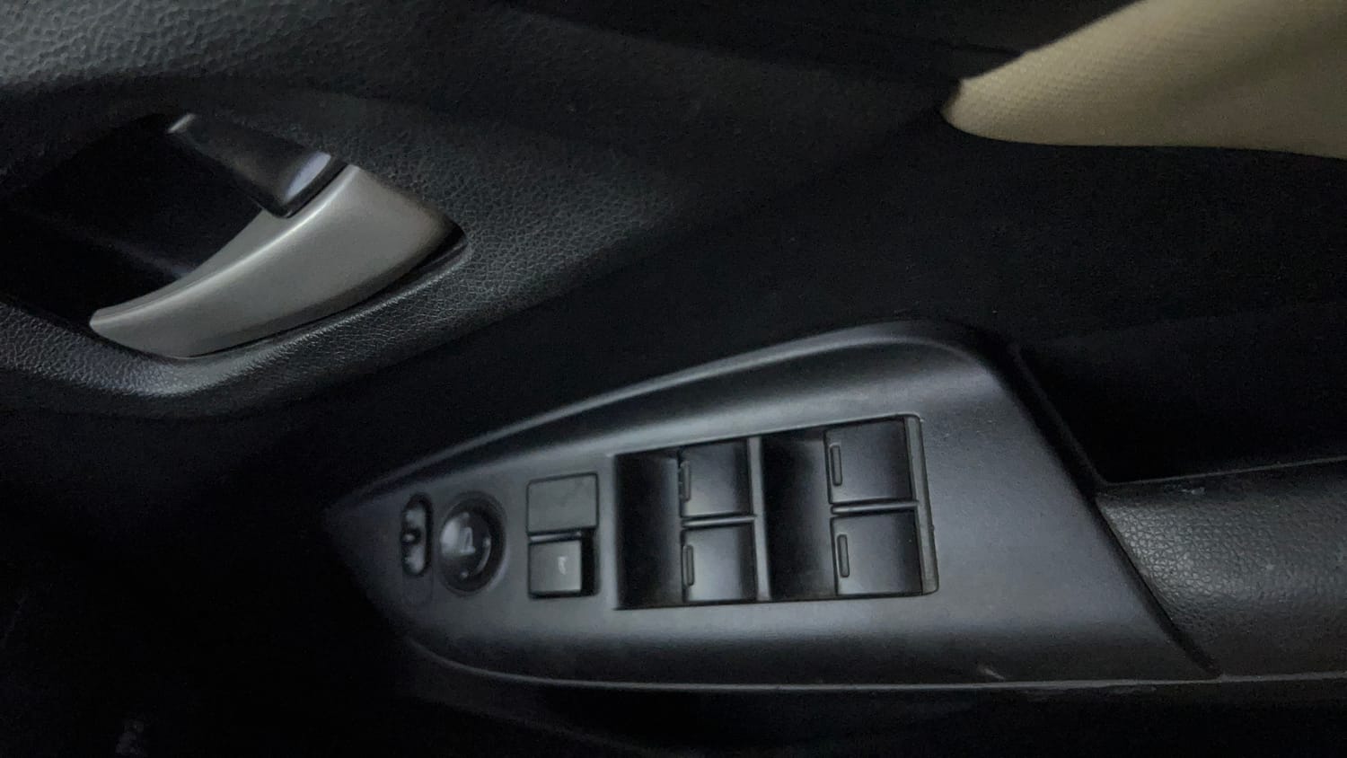 Used 2016 Honda Jazz S AT Petrol Automatic top_features Power windows