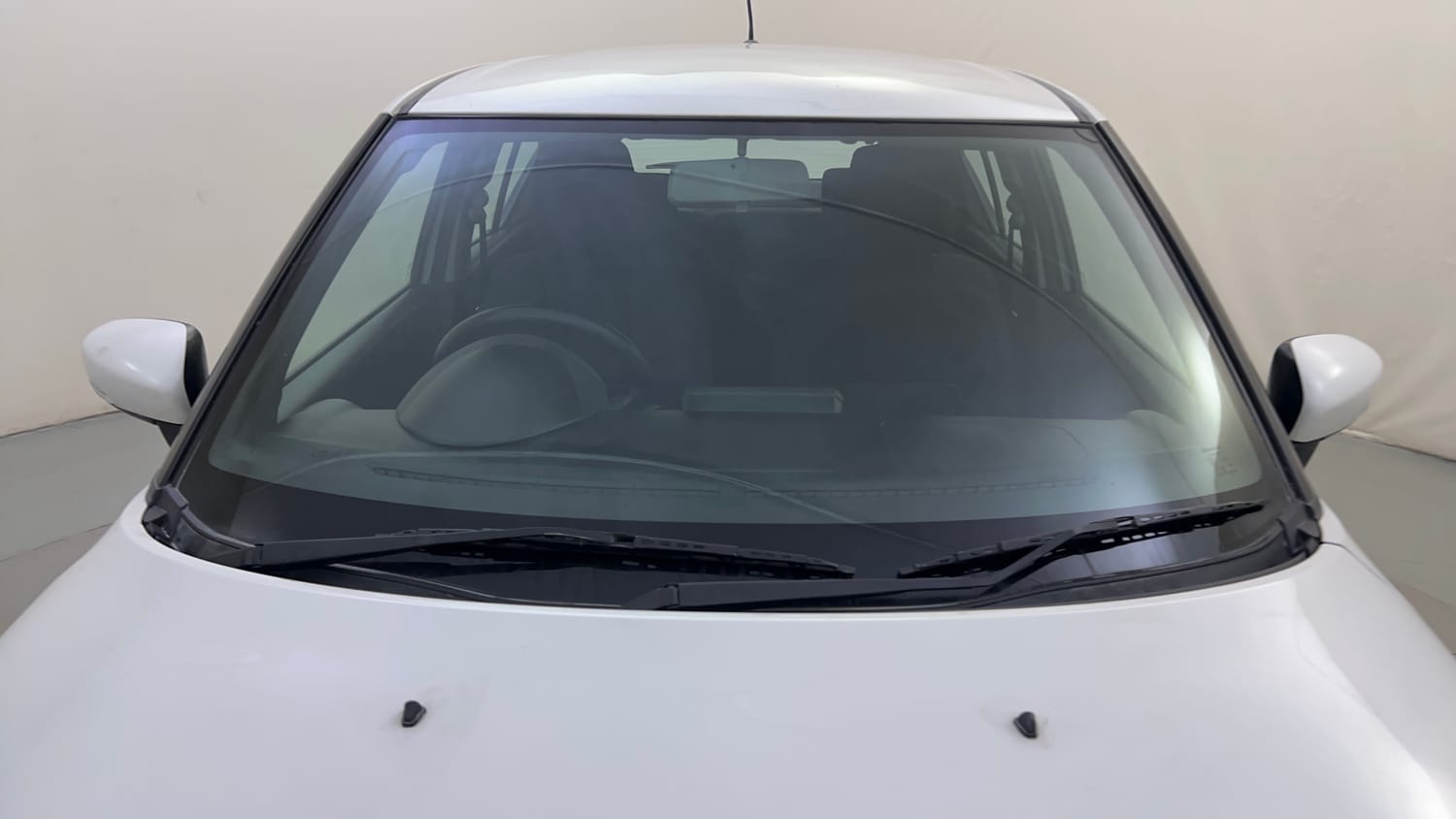 Used 2018 Maruti Suzuki Ignis [2017-2020] Zeta AMT Petrol Dual Tone Petrol Automatic exterior FRONT WINDSHIELD VIEW