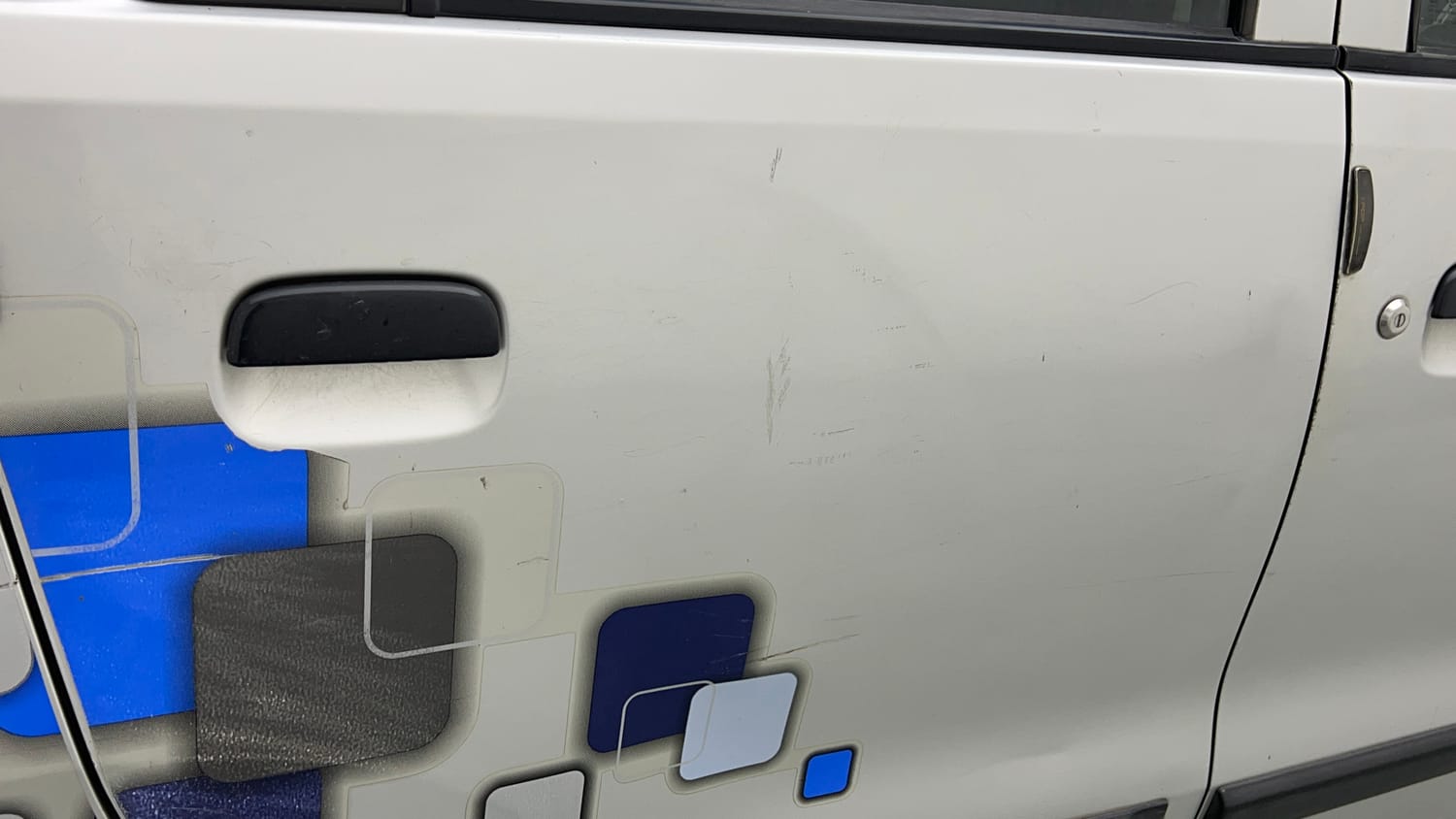 Used 2013 Maruti Suzuki Wagon R LXI CNG Cng Manual dents MINOR SCRATCH