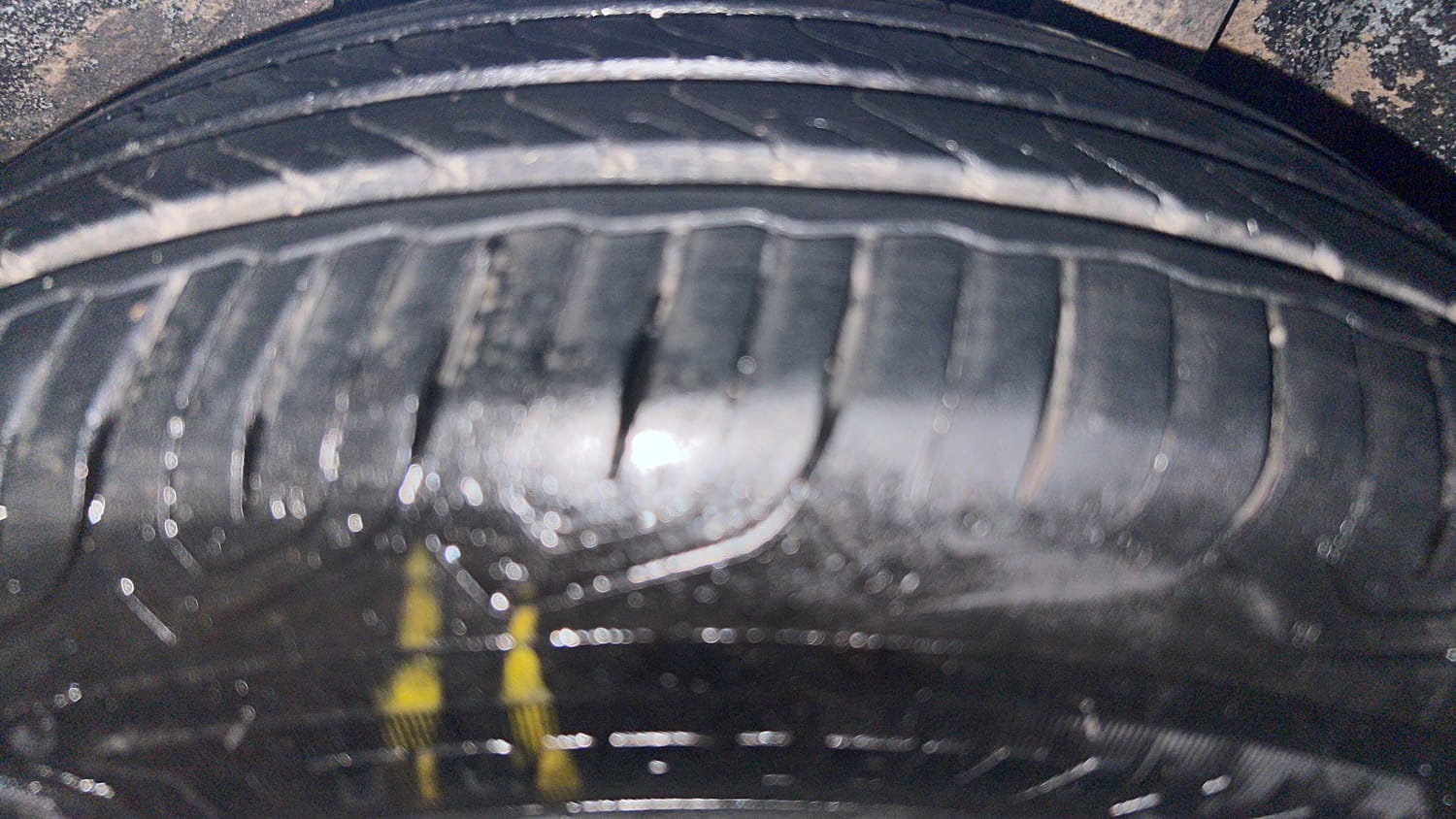Used 2015 Honda Amaze 1.2 SX i-VTEC Petrol Manual tyres LEFT REAR TYRE TREAD VIEW