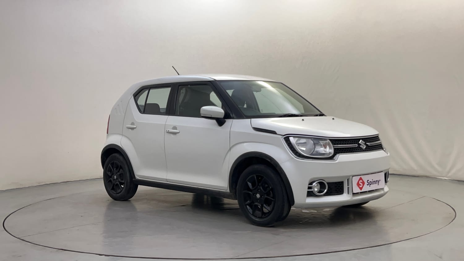 Used 2018 Maruti Suzuki Ignis [2017-2020] Zeta AMT Petrol Dual Tone Petrol Automatic exterior RIGHT FRONT CORNER VIEW