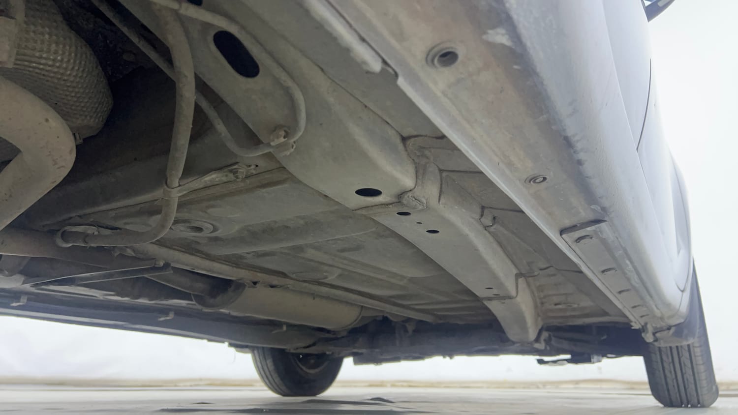 Used 2018 Maruti Suzuki Swift VDi AMT Diesel Automatic extra REAR RIGHT UNDERBODY VIEW