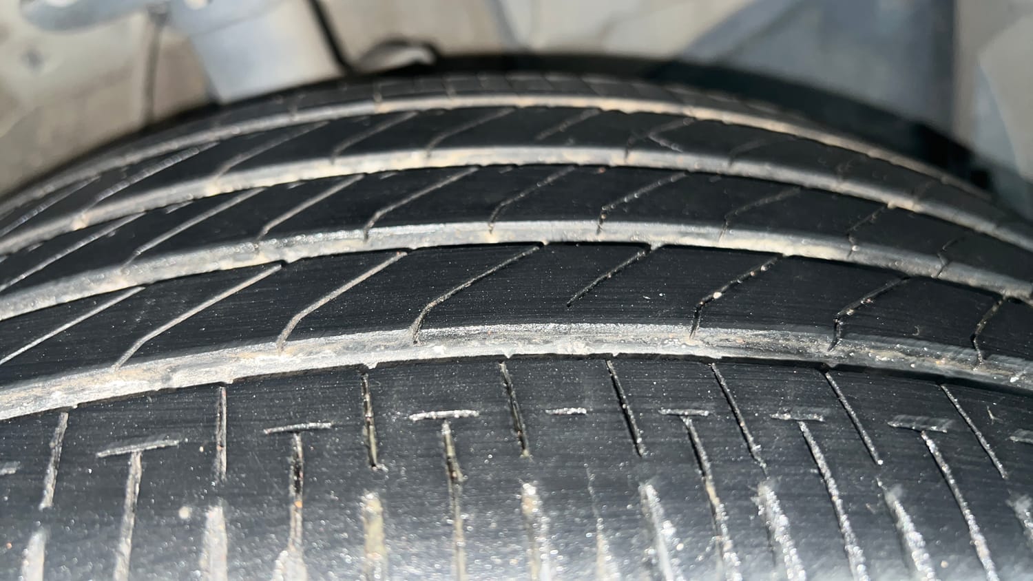 Used 2023 Honda Elevate ZX CVT Petrol Automatic tyres RIGHT FRONT TYRE TREAD VIEW