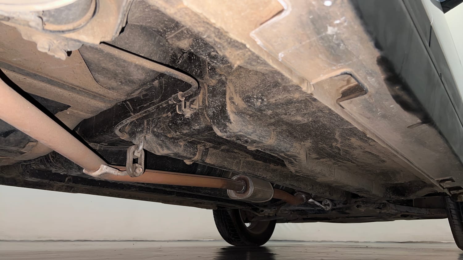 Used 2016 Hyundai Creta 1.6 SX Plus AT Petrol Petrol Automatic extra REAR RIGHT UNDERBODY VIEW