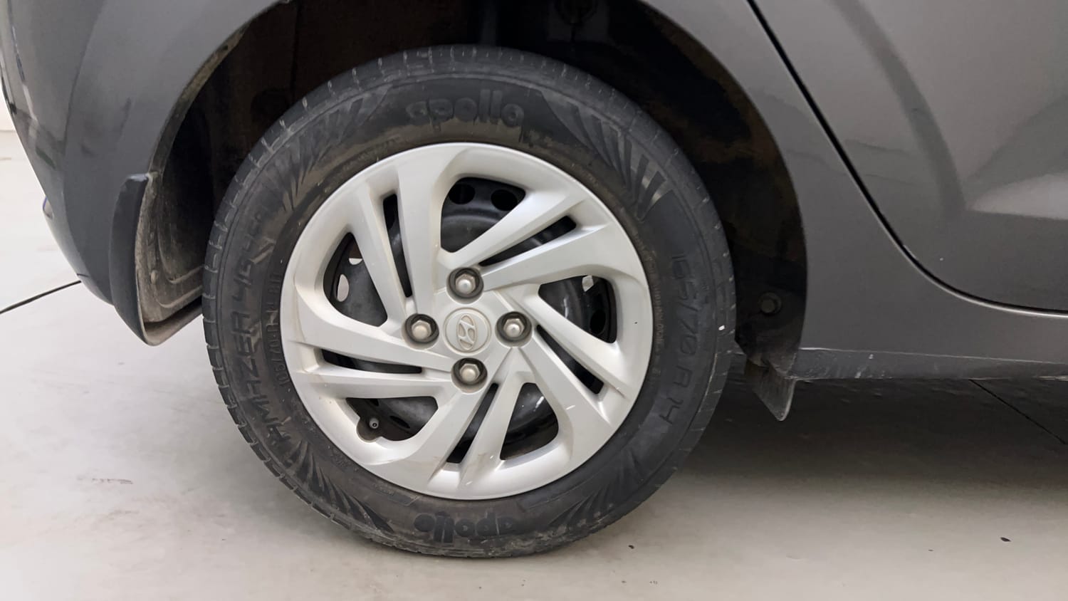 Used 2021 Hyundai Grand i10 Nios Magna 1.2 Kappa VTVT Petrol Manual tyres RIGHT REAR TYRE RIM VIEW