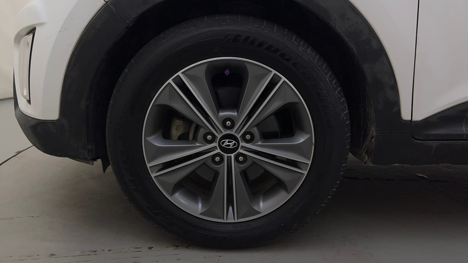 Used 2016 Hyundai Creta 1.6 SX Plus AT Petrol Petrol Automatic tyres LEFT FRONT TYRE RIM VIEW