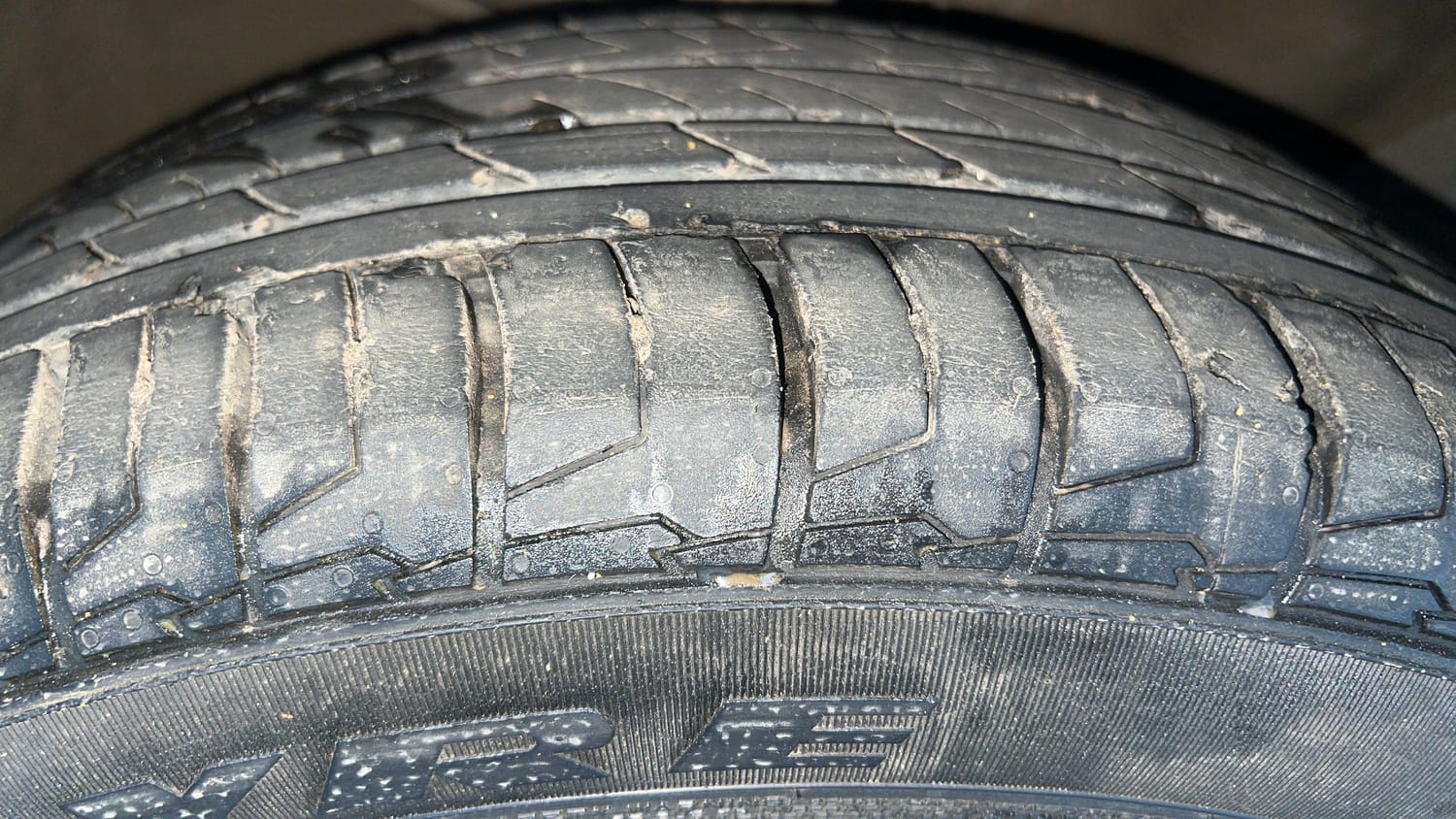 Used 2019 Hyundai Creta SX 1.6 AT Petrol Petrol Automatic tyres RIGHT FRONT TYRE TREAD VIEW