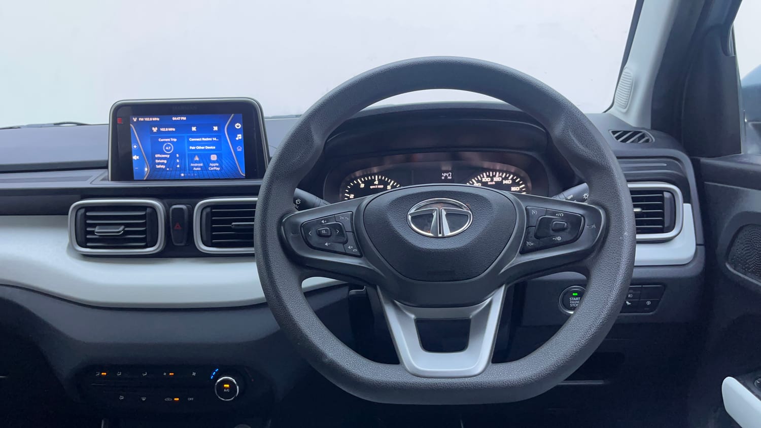 Used 2022 Tata Punch Accomplished MT Petrol Manual interior STEERING VIEW