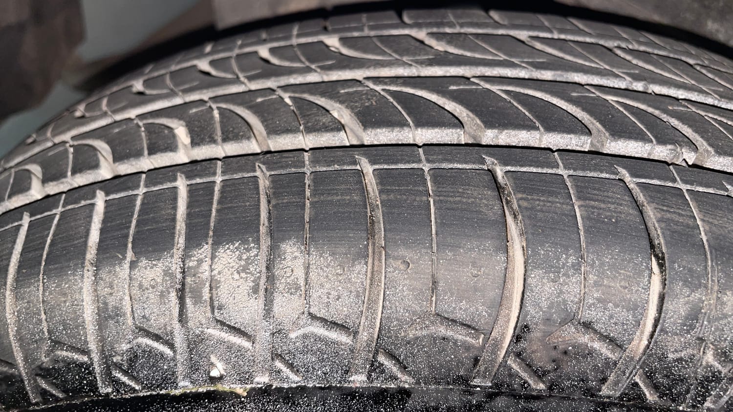 Used 2012 Maruti Suzuki A-Star Vxi (ABS) AT Petrol Automatic tyres RIGHT REAR TYRE TREAD VIEW