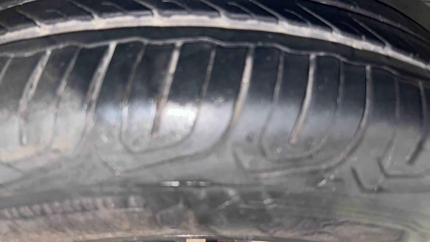 Used 2015 Honda Amaze 1.2 SX i-VTEC Petrol Manual tyres RIGHT FRONT TYRE TREAD VIEW