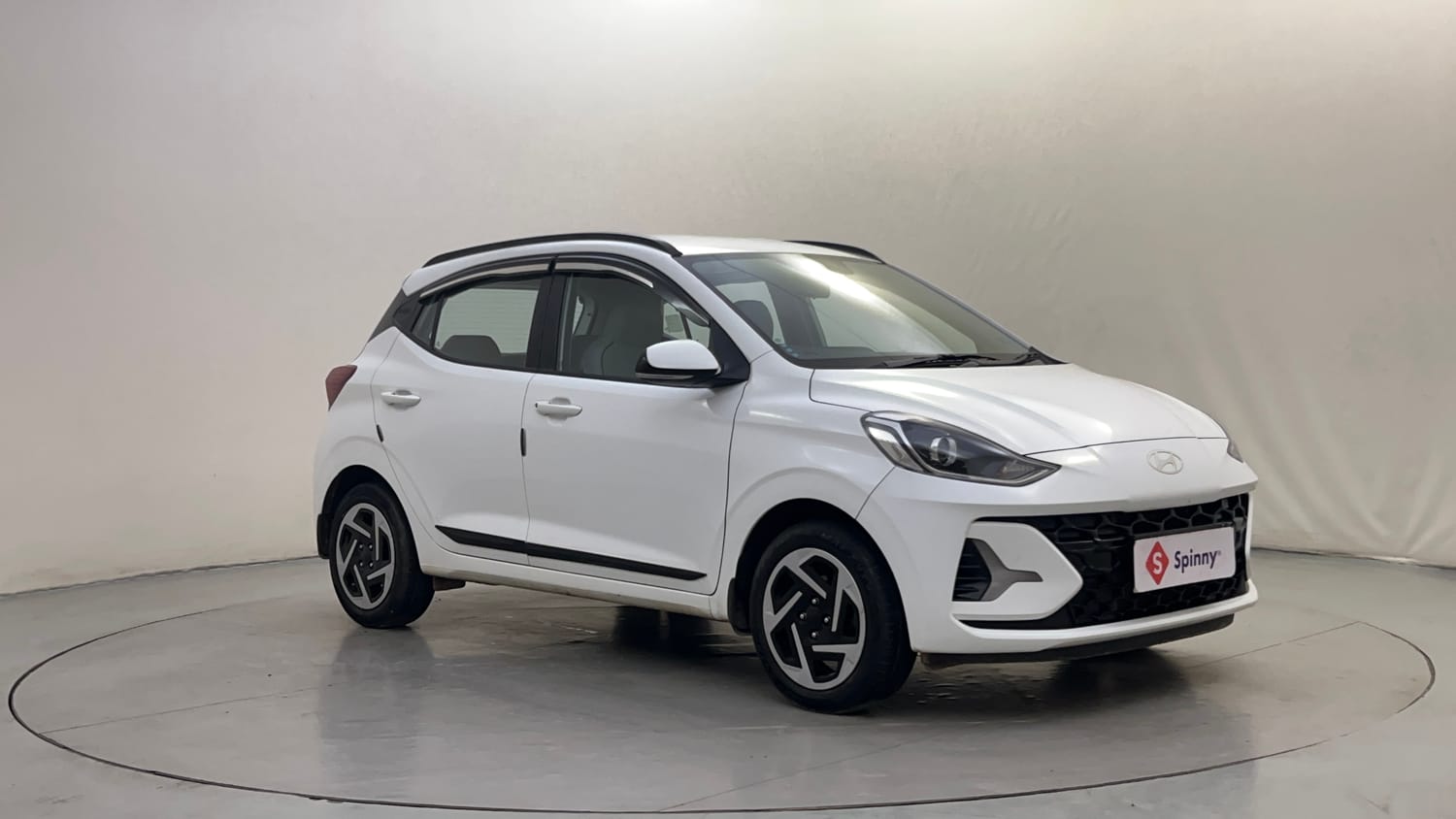 Used 2023 Hyundai Grand i10 Nios Sportz 1.2 Kappa VTVT Petrol Manual exterior RIGHT FRONT CORNER VIEW