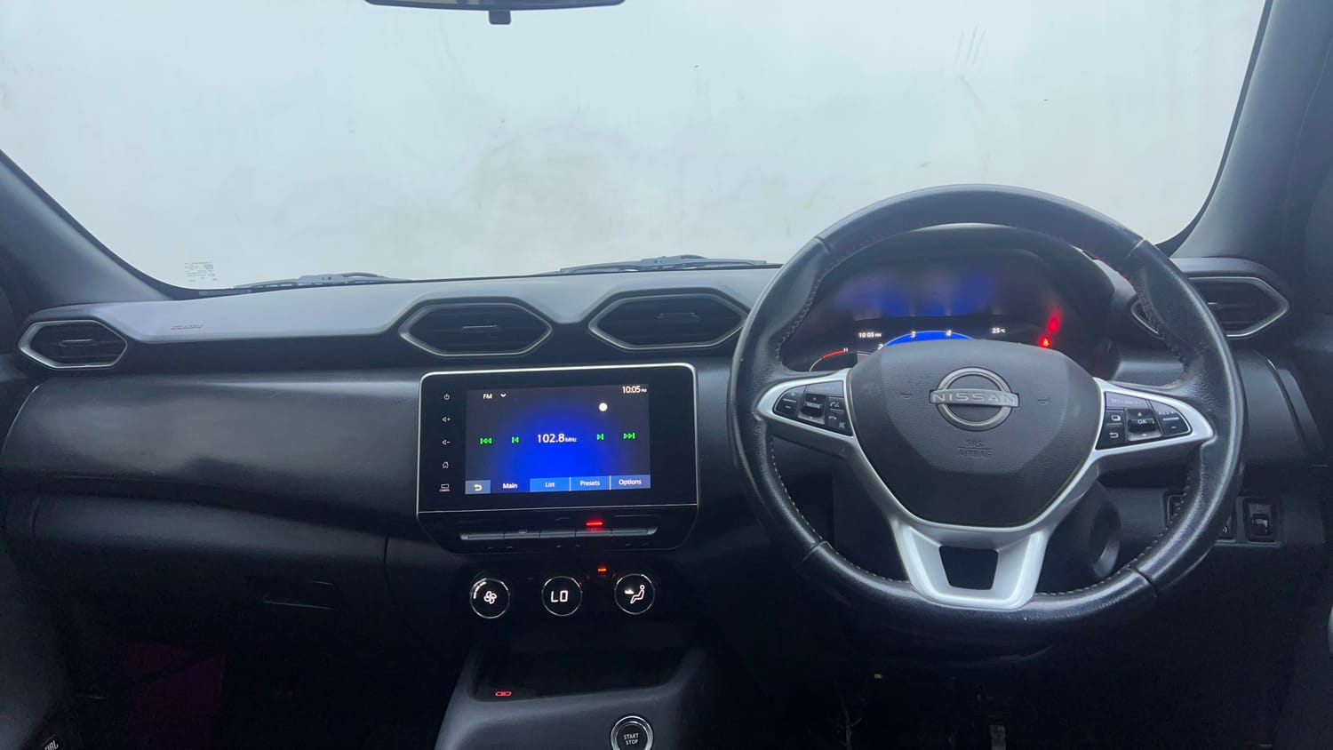 Used 2021 Nissan Magnite XV Premium Turbo Petrol Manual interior DASHBOARD VIEW
