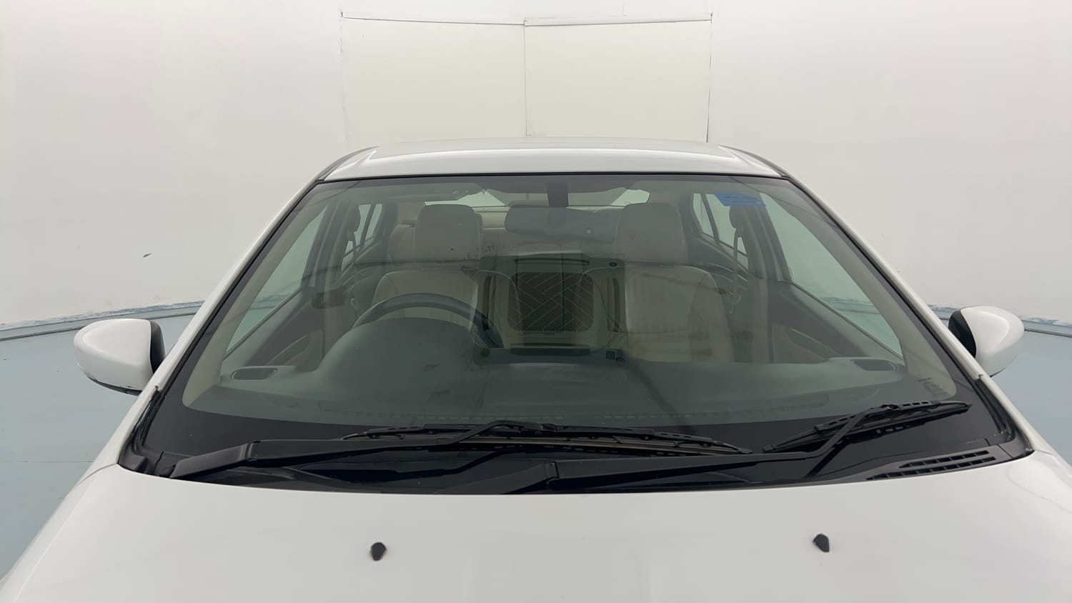 Used 2019 Maruti Suzuki Ciaz Alpha Hybrid 1.5 Petrol Manual exterior FRONT WINDSHIELD VIEW