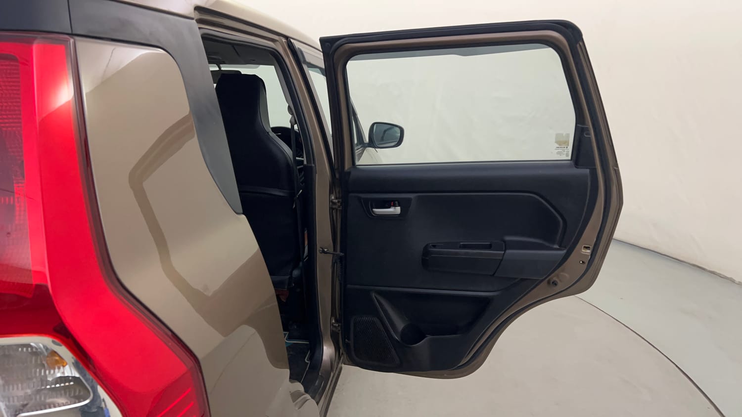 Used 2021 null Petrol Automatic interior RIGHT REAR DOOR OPEN VIEW