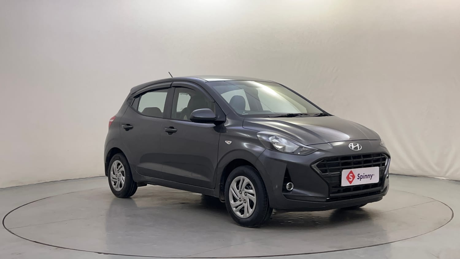 Used 2021 Hyundai Grand i10 Nios Magna 1.2 Kappa VTVT Petrol Manual exterior RIGHT FRONT CORNER VIEW