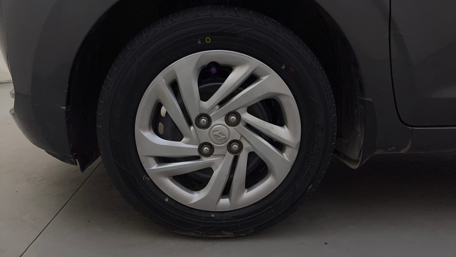 Used 2021 Hyundai Grand i10 Nios Magna 1.2 Kappa VTVT Petrol Manual tyres LEFT FRONT TYRE RIM VIEW