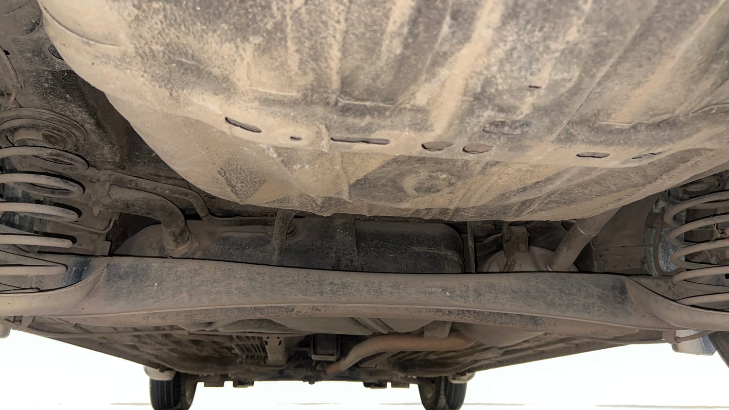 Used 2019 Honda Amaze 1.2 VX CVT Petrol Petrol Automatic extra REAR UNDERBODY VIEW (TAKEN FROM REAR)