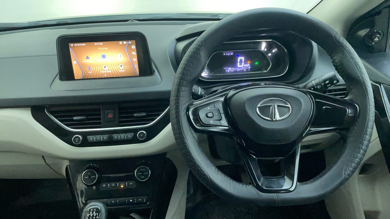 Used 2020 Tata Nexon XZ Plus Petrol Manual interior STEERING VIEW