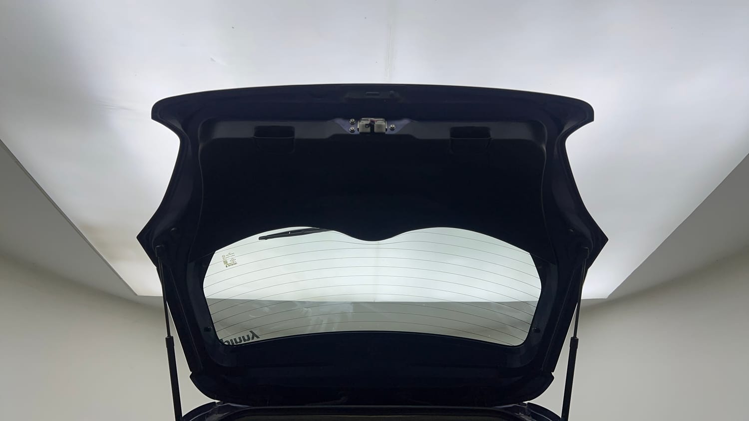 Used 2019 Maruti Suzuki Swift ZXi Plus AMT Petrol Automatic interior DICKY DOOR OPEN VIEW