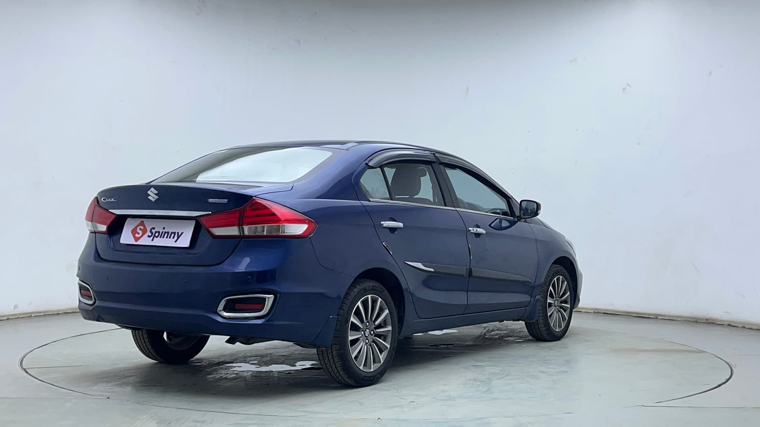 Used 2021 Maruti Suzuki Ciaz Alpha Hybrid 1.5 Petrol Manual exterior RIGHT REAR CORNER VIEW