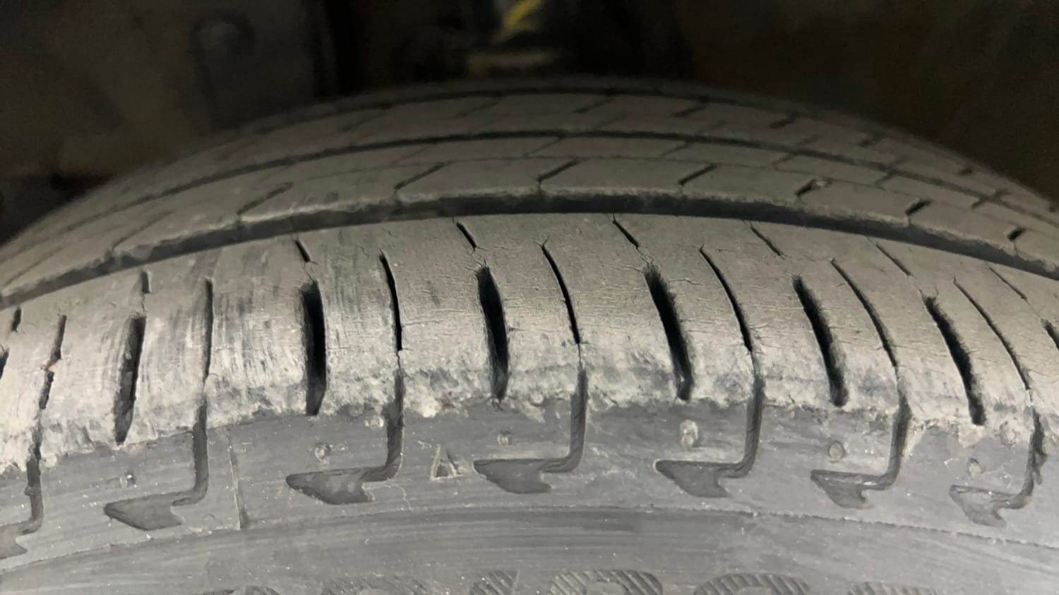 Used 2022 Honda City ZX CVT Petrol Petrol Automatic tyres LEFT FRONT TYRE TREAD VIEW