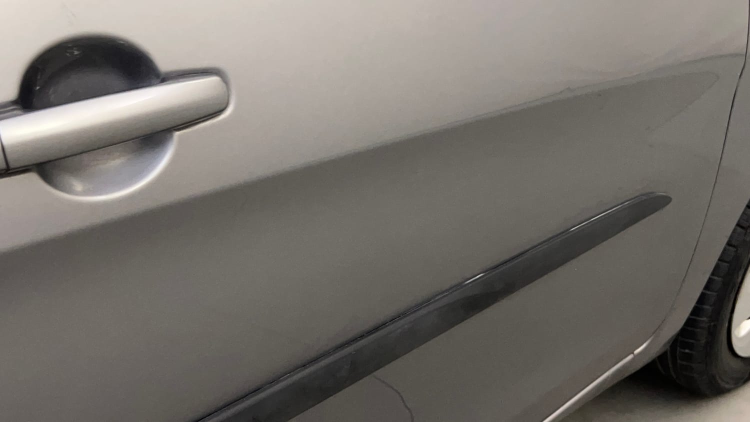 Used 2016 Maruti Suzuki Celerio ZXi AMT Petrol Automatic dents MINOR DENT