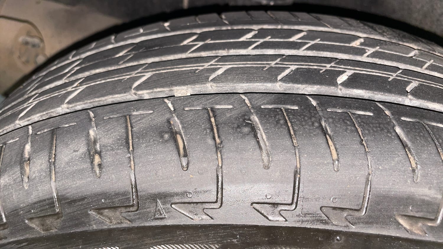 Used 2016 Nissan Micra Active XV Safety Pack Petrol Manual tyres RIGHT REAR TYRE TREAD VIEW
