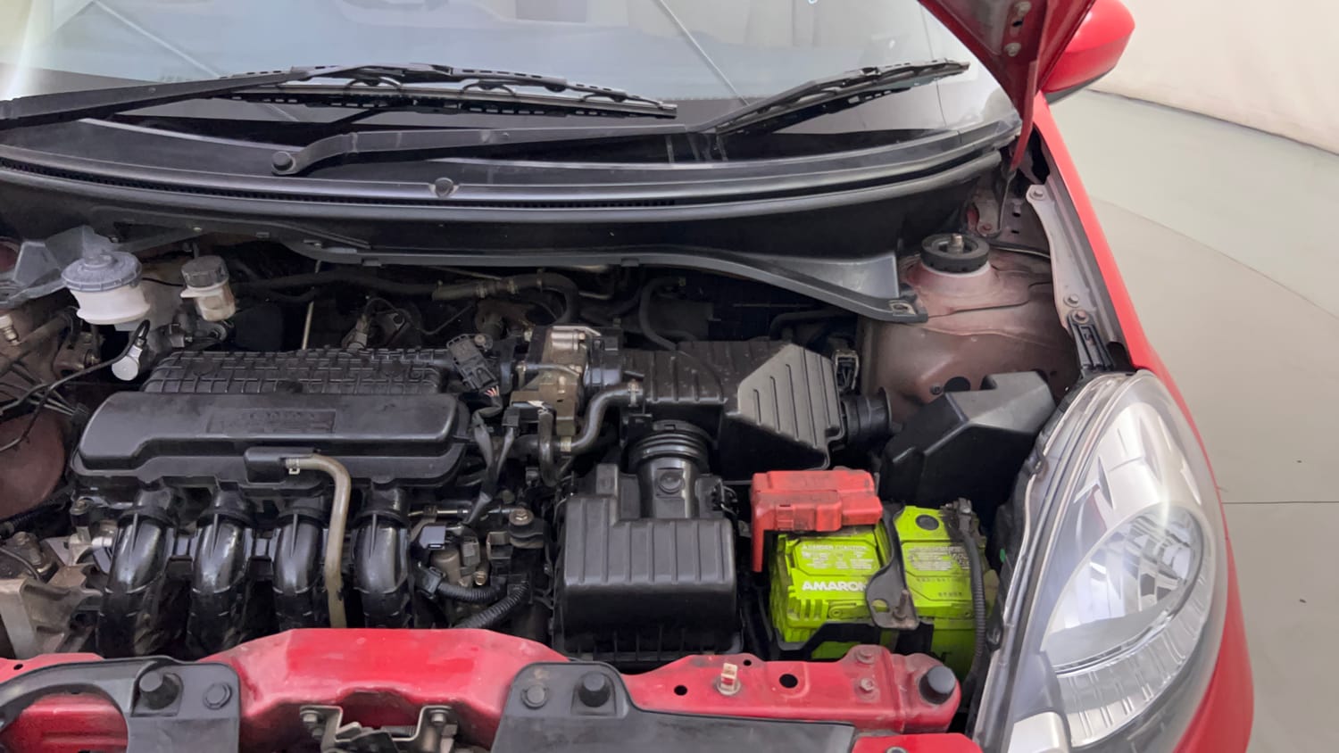 Used 2013 Honda Brio S MT Petrol Manual engine ENGINE LEFT SIDE HINGE & APRON VIEW