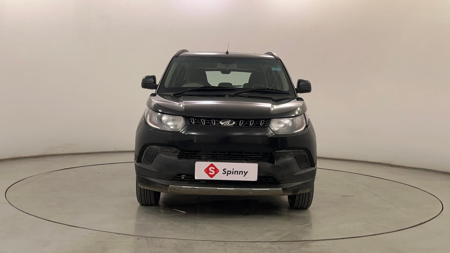 Used 2016 Mahindra KUV100 K6 6 STR Petrol Manual exterior FRONT VIEW