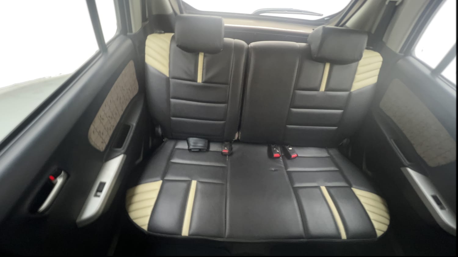 Used 2016 Maruti Suzuki Wagon R 1.0 VXI Petrol + CNG (Outside Fitted) Cng Manual interior REAR SEAT CONDITION VIEW