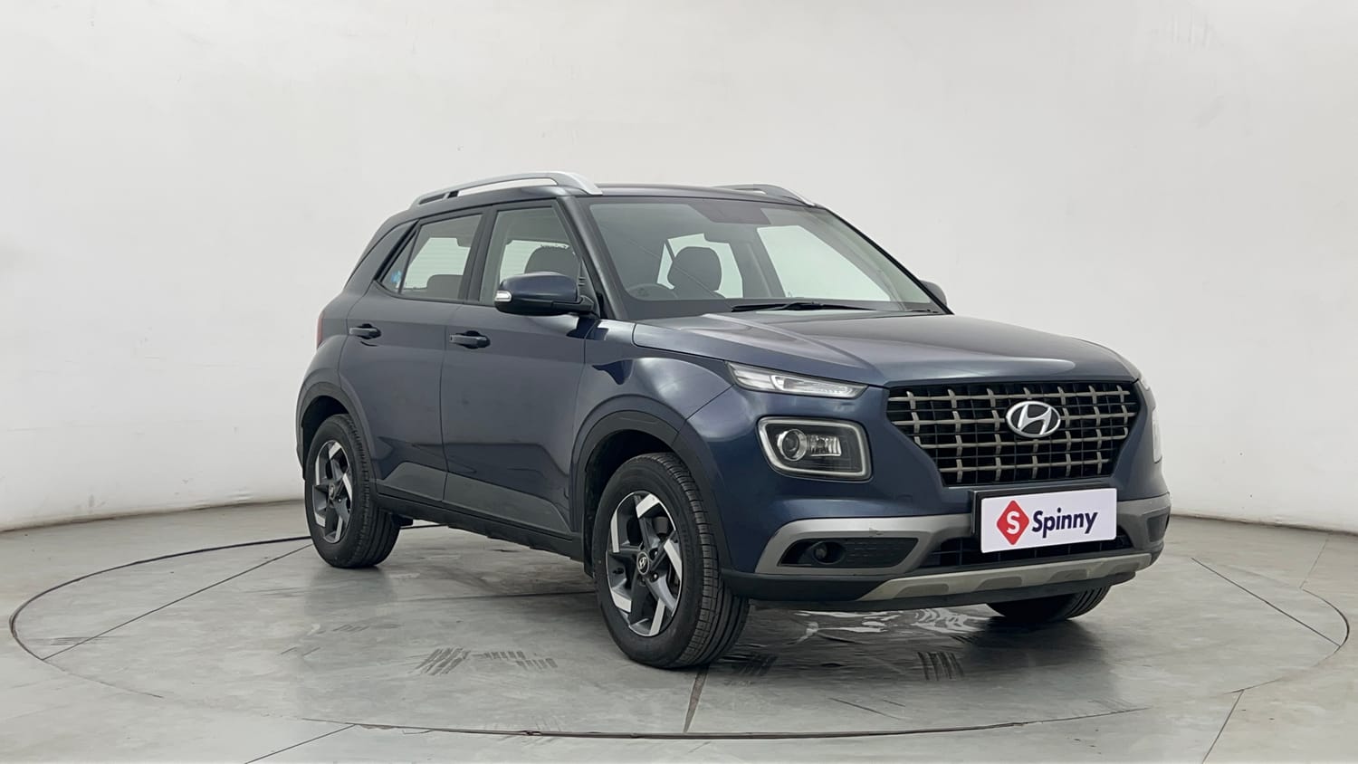 Used 2021 Hyundai Venue SX 1.5 CRDi Diesel Manual exterior RIGHT FRONT CORNER VIEW