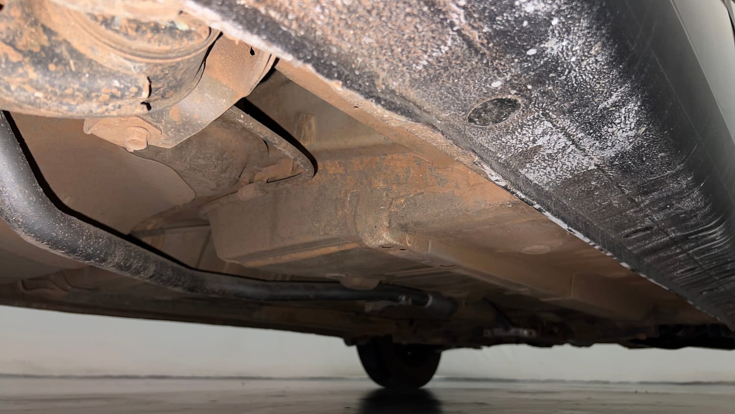 Used 2014 Hyundai i10 Era 1.1 iRDE2 Petrol Manual extra REAR RIGHT UNDERBODY VIEW
