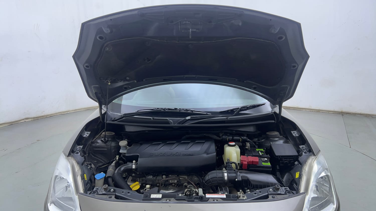 Used 2018 Maruti Suzuki Swift VDi AMT Diesel Automatic engine ENGINE & BONNET OPEN FRONT VIEW