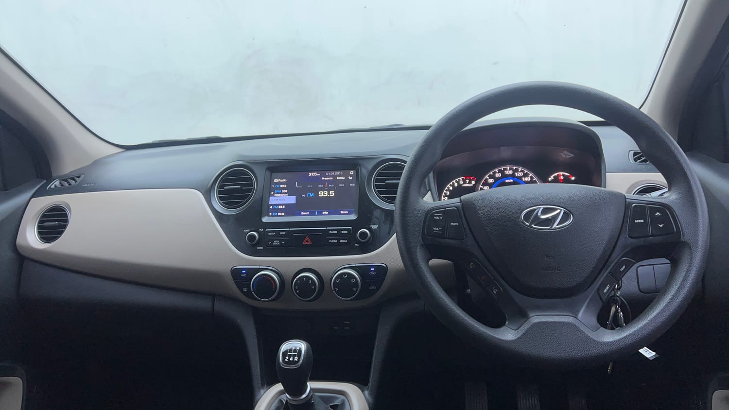 Used 2019 Hyundai Grand i10 Sportz 1.2 Kappa VTVT Petrol Manual interior DASHBOARD VIEW