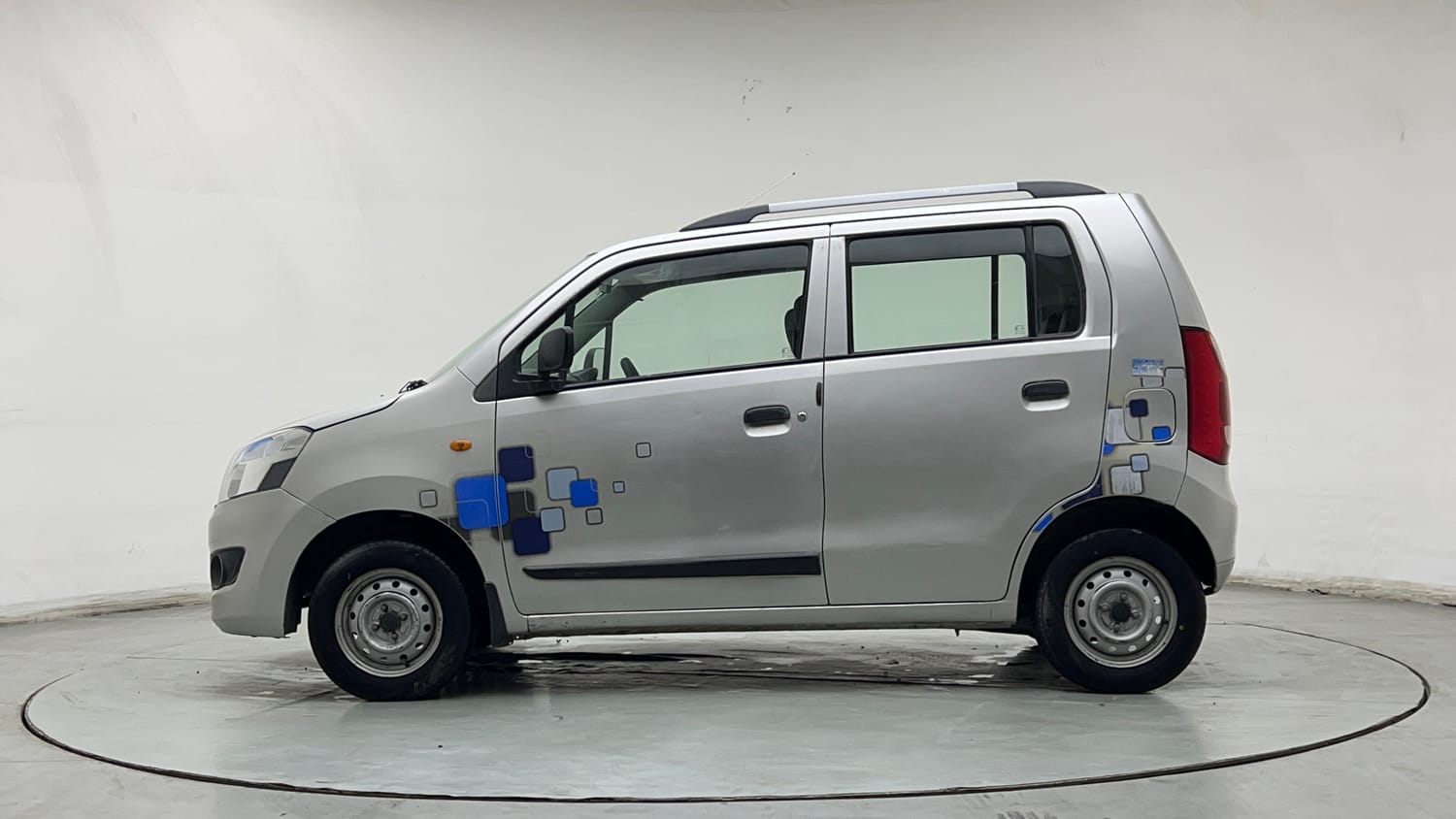 Used 2013 Maruti Suzuki Wagon R LXI CNG Cng Manual exterior LEFT SIDE VIEW