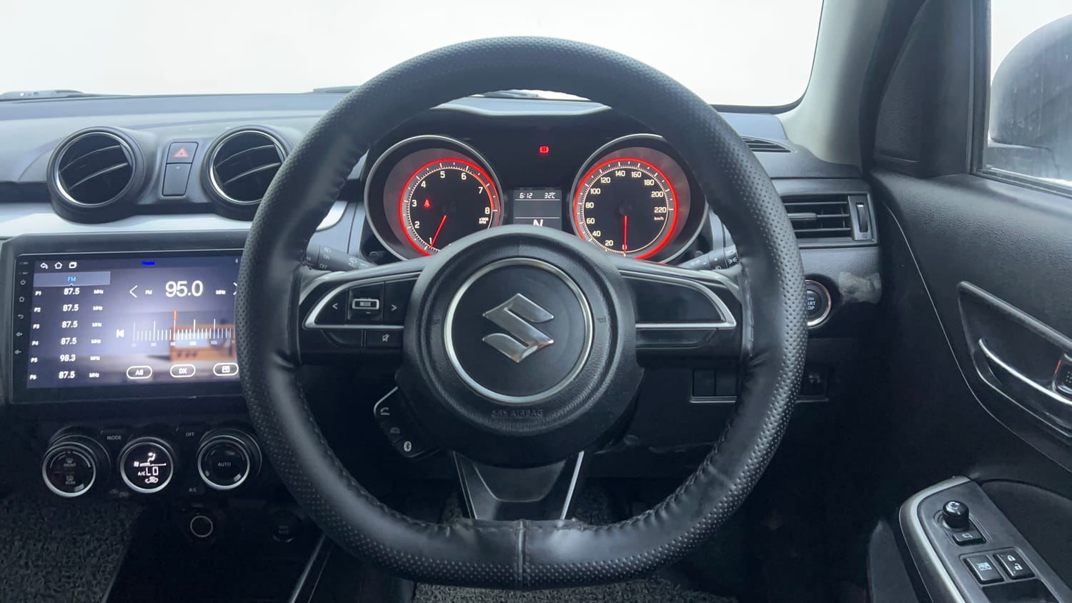 Used 2020 Maruti Suzuki Swift ZXi AMT Petrol Automatic interior STEERING VIEW