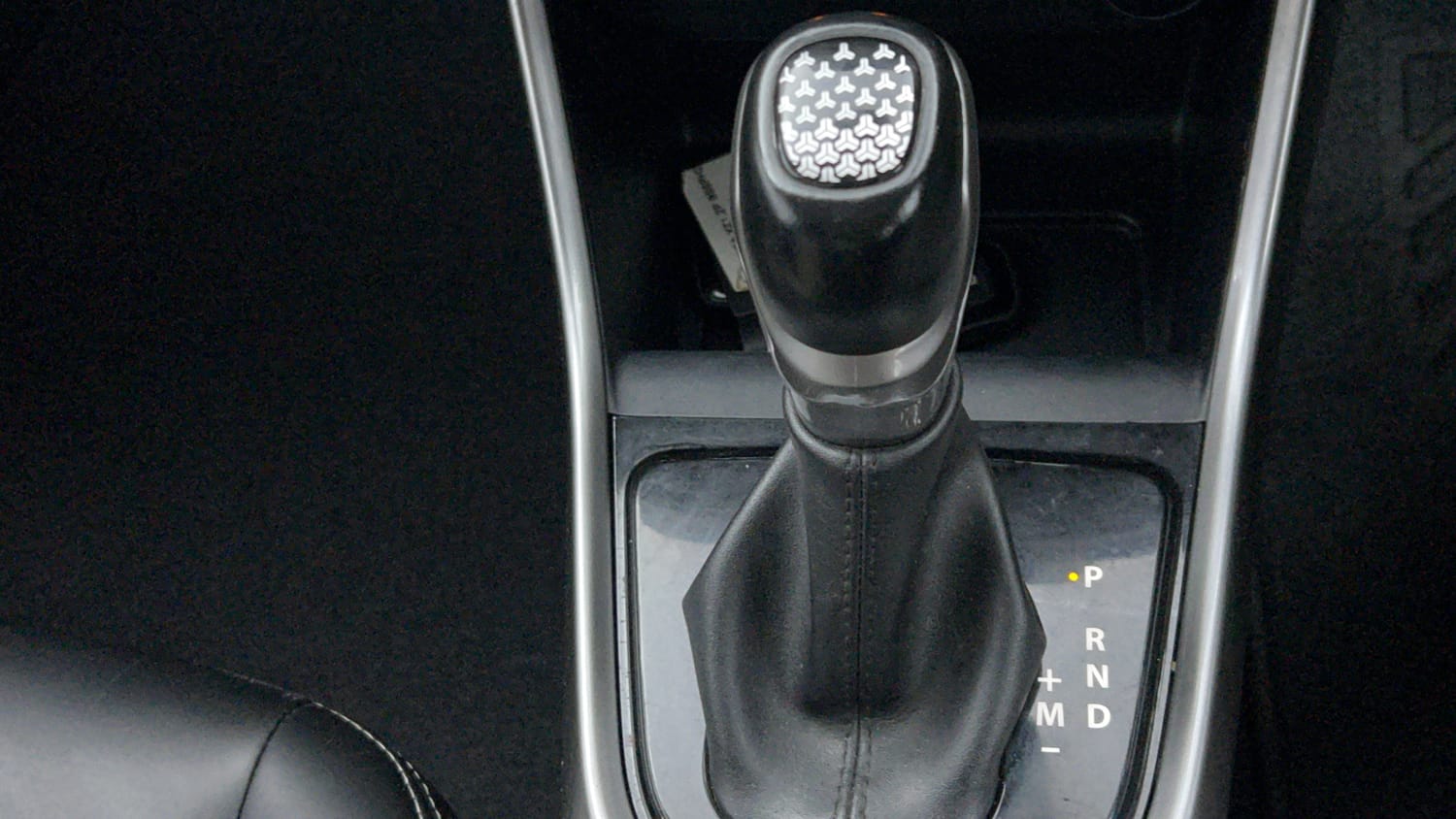 Used 2023 Tata Altroz XZA Petrol Petrol Automatic interior GEAR  KNOB VIEW