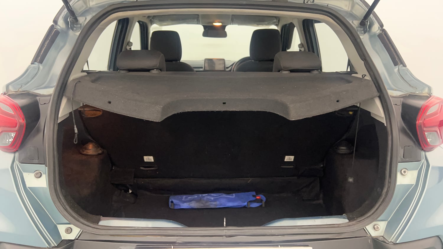Used 2022 Tata Punch Creative Dual Tone Petrol Manual interior DICKY INSIDE VIEW