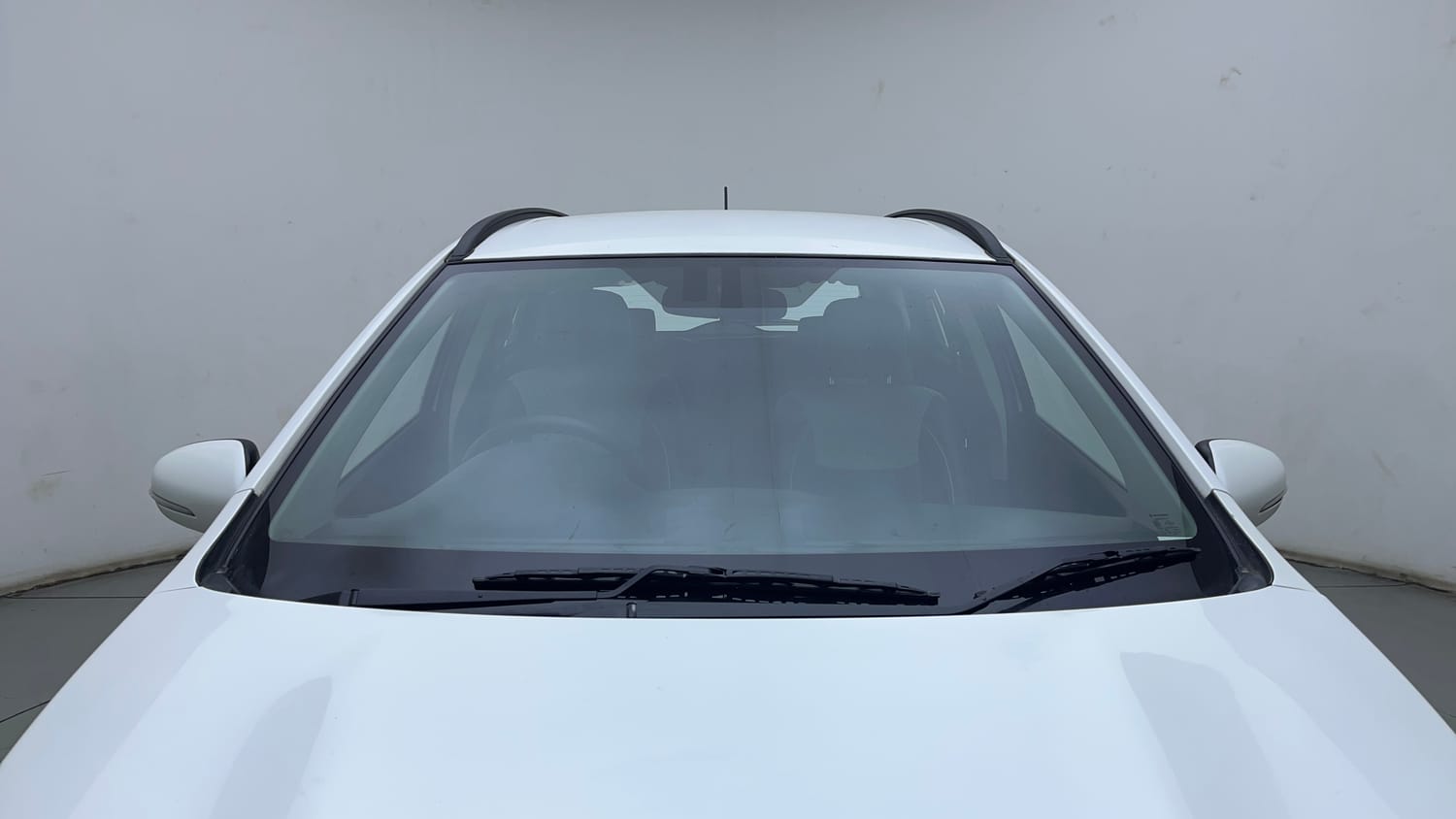 Used 2021 Maruti Suzuki S-Cross Zeta AT Petrol Automatic exterior FRONT WINDSHIELD VIEW