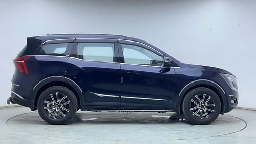 Used 2024 Mahindra XUV700 AX7 Luxury Pack Petrol AT 7 STR Petrol Automatic exterior RIGHT SIDE VIEW