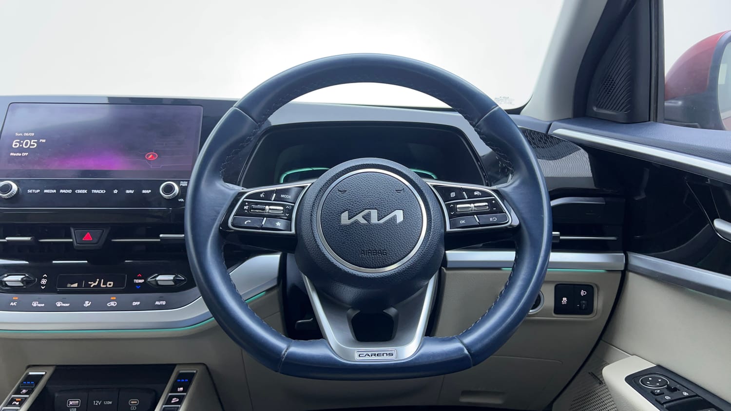 Used 2022 Kia Carens Luxury Plus 1.4 Petrol 6 STR Petrol Manual interior STEERING VIEW