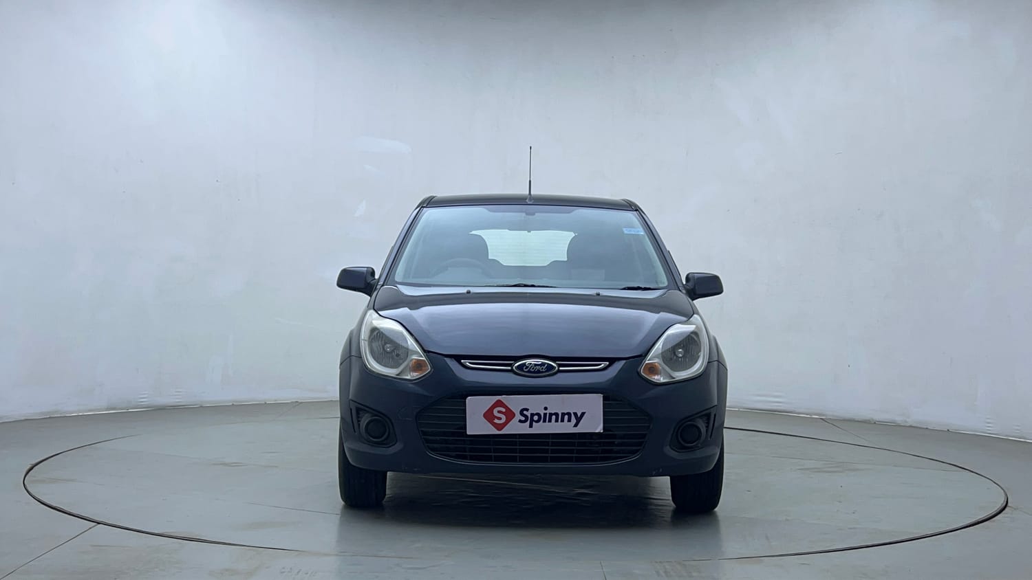 Used 2013 Ford Figo Duratec Petrol ZXI 1.2 Petrol Manual exterior FRONT VIEW