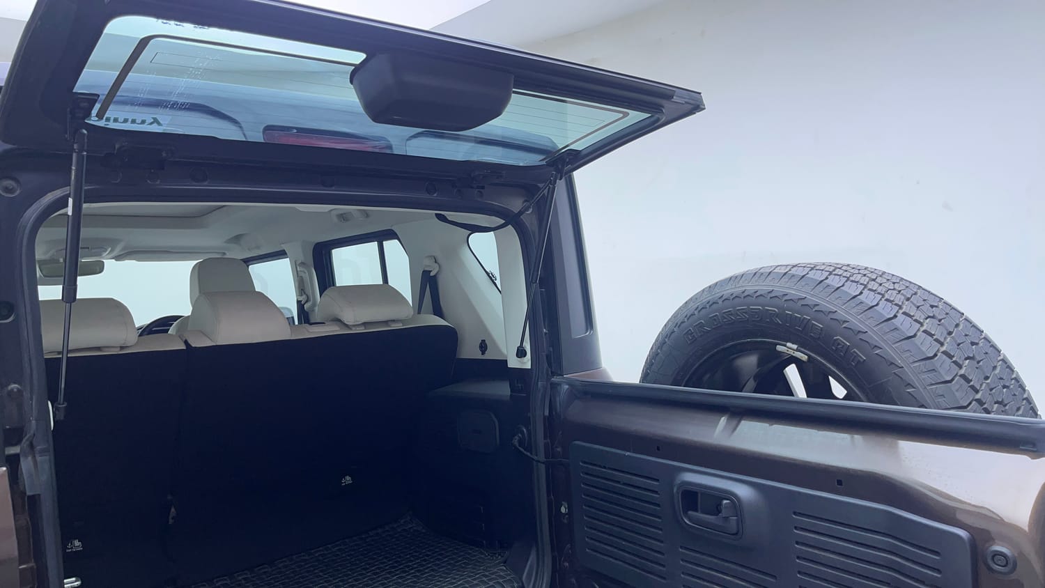 Used 2024 Mahindra Thar Roxx AX7 L Diesel AT 2WD Diesel Automatic interior DICKY DOOR OPEN VIEW