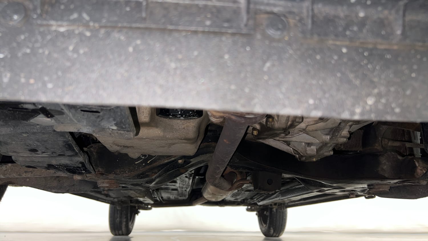 Used 2016 Maruti Suzuki Celerio ZXi AMT Petrol Automatic extra FRONT LEFT UNDERBODY VIEW