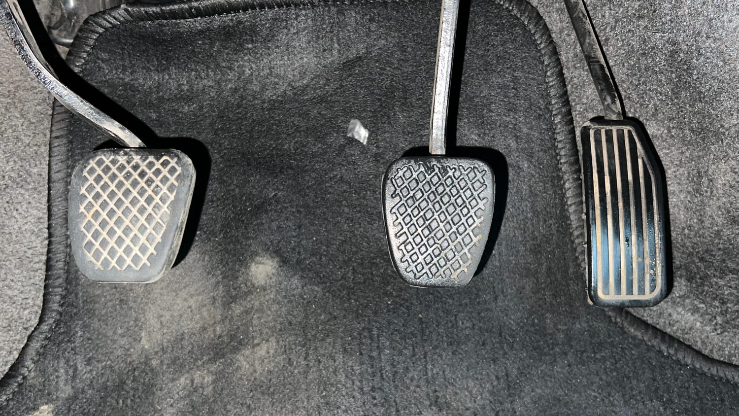 Used 2015 Honda Amaze 1.2 S i-VTEC Petrol Manual interior PEDALS VIEW