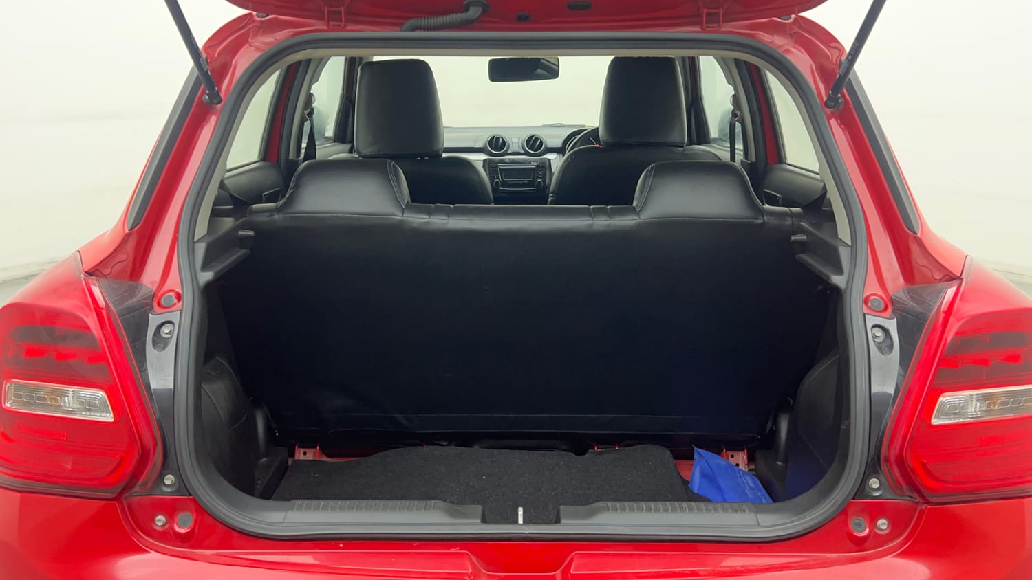 Used 2020 Maruti Suzuki Swift VXi AMT Petrol Automatic interior DICKY INSIDE VIEW